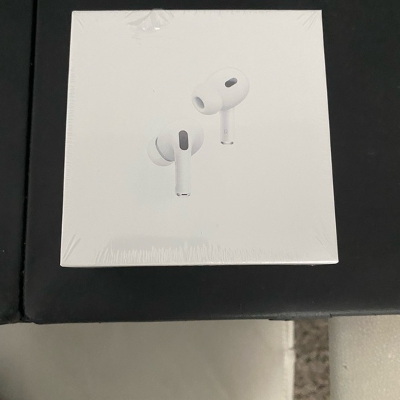 Apple AirPods Pro with Charging Case - White